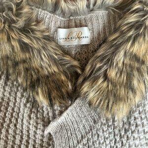 Linda Richards Beige Sweater/Shawl with Faux Fur Collar, Large
